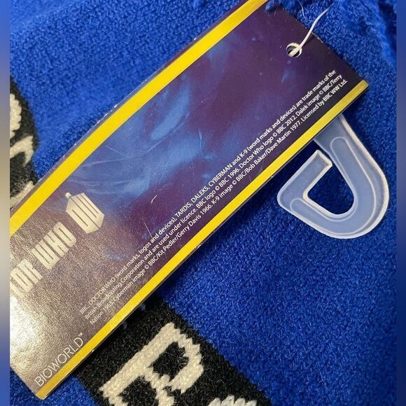 NWT Doctor Who Police Box Hat - Picture 5 of 7